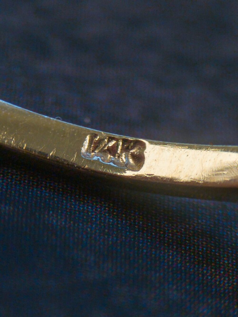 14k Gold Oval Blue Topaz Ring with Diamond Accents - Picture 8 of 16